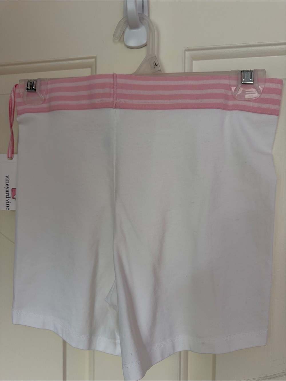 Vineyard Vines White Lounge Tumble Cartwheel Shorts with Pink Striped Waistband